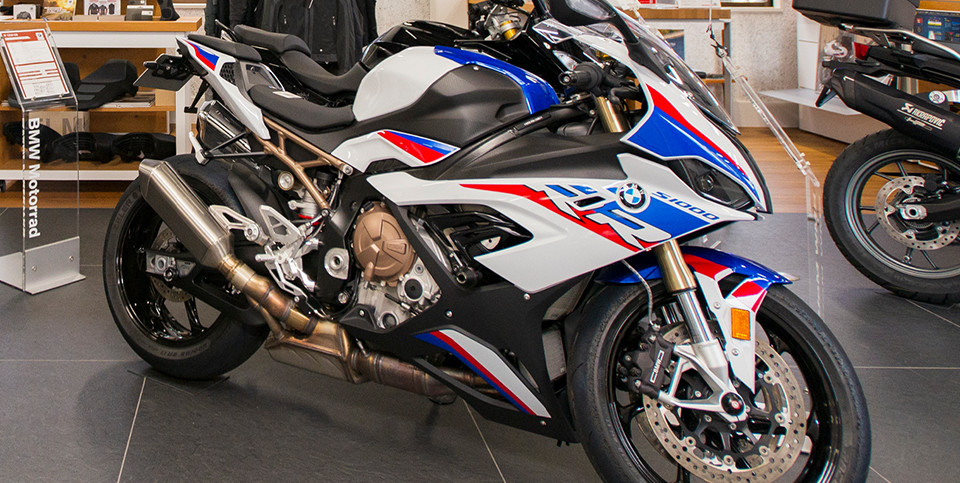 モトアート ササキ Bmw Ducatiの正規ディーラー店